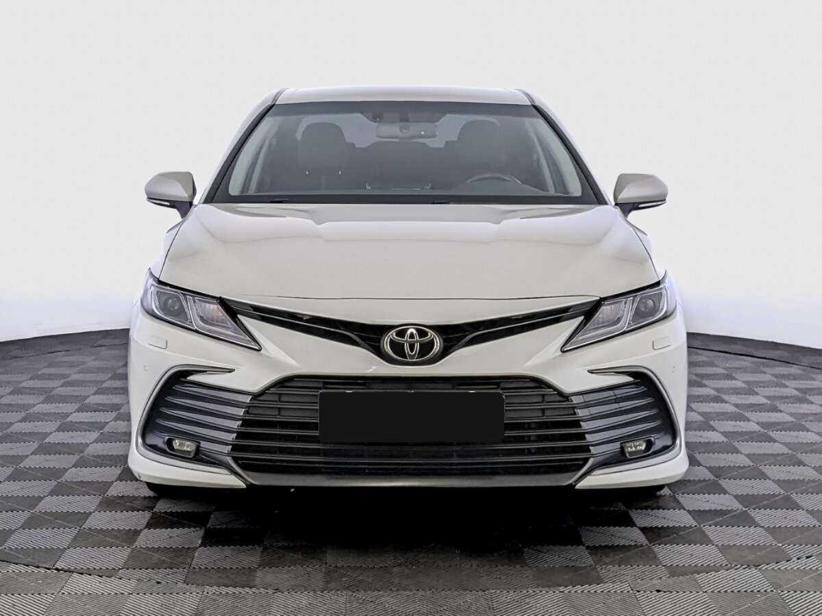 Купить Toyota Camry с пробегом. Фото: #1