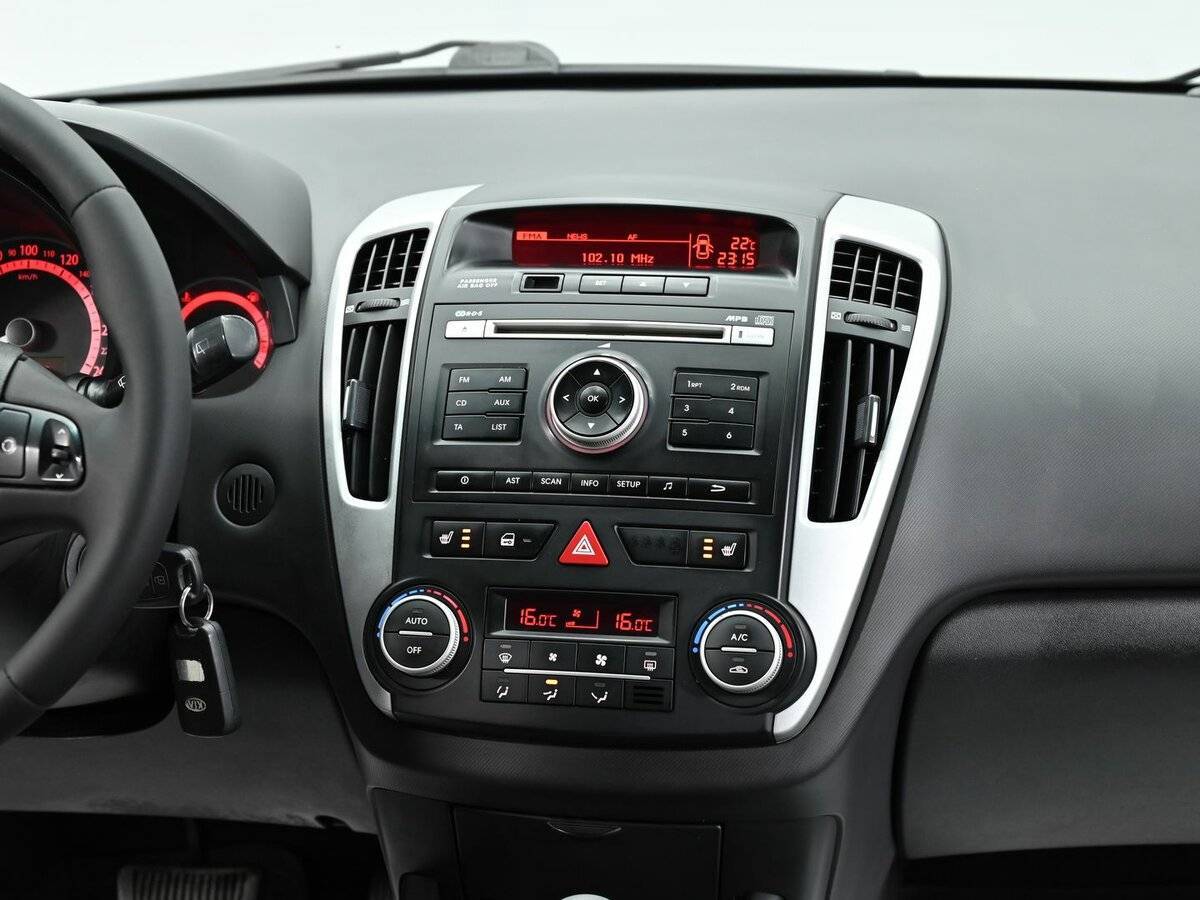 Купить Kia Ceed с пробегом. Фото: #8