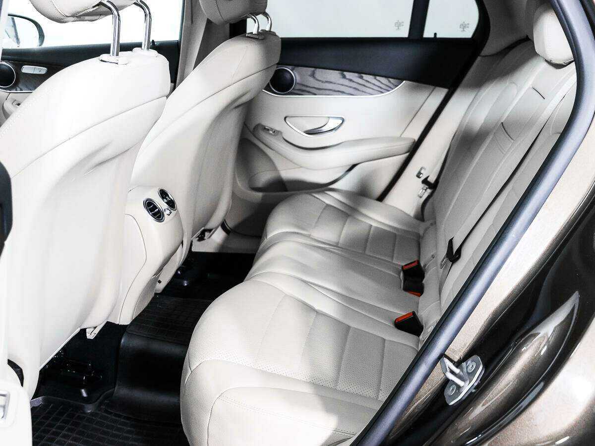 Купить Mercedes-Benz GLC с пробегом. Фото: #12