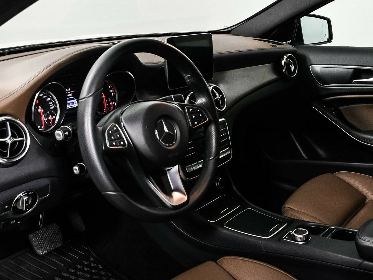 Купить Mercedes-Benz GLA с пробегом. Фото: #12