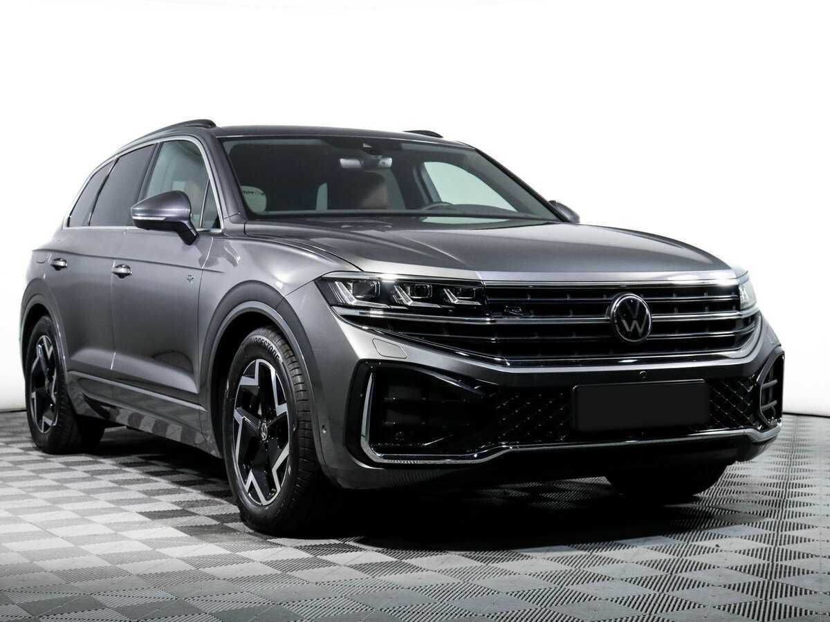 Купить Volkswagen Touareg с пробегом. Фото: #2