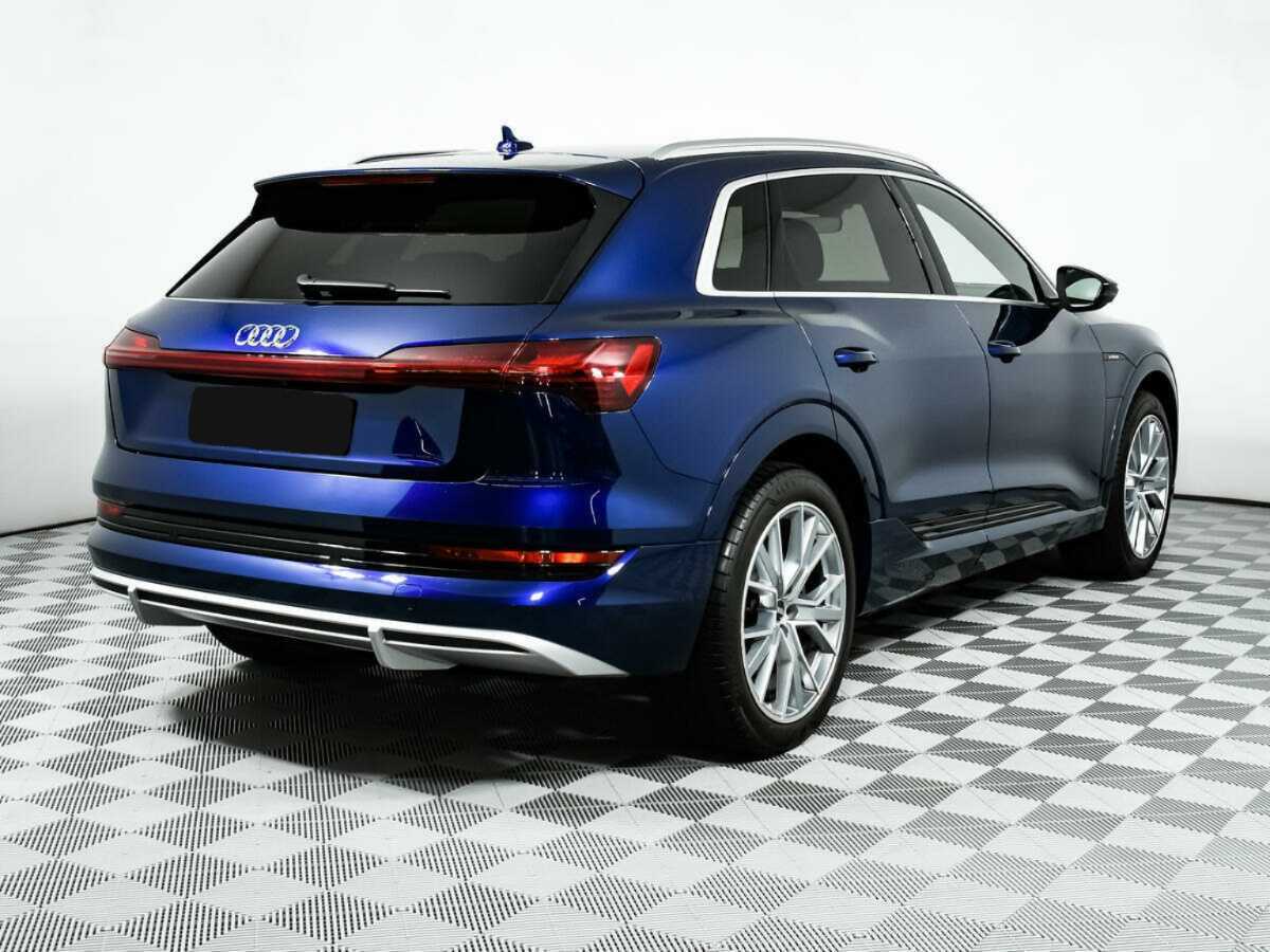 Купить Audi e-tron с пробегом. Фото: #4