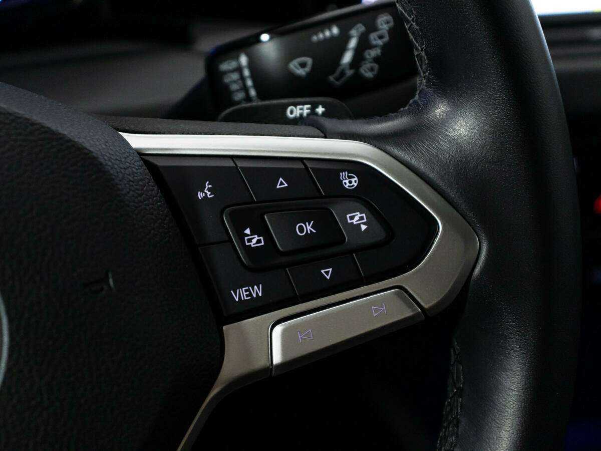 Купить Volkswagen Golf с пробегом. Фото: #18