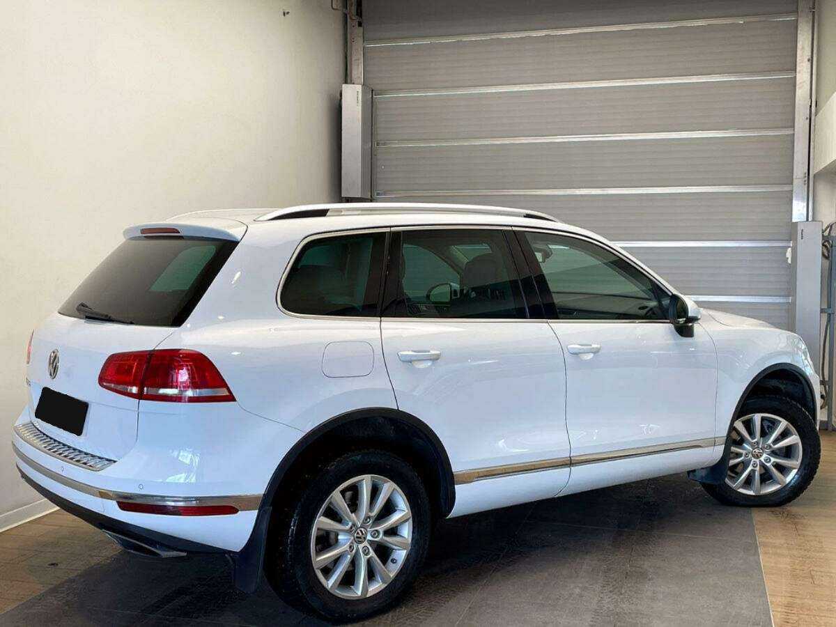Купить Volkswagen Touareg с пробегом. Фото: #3