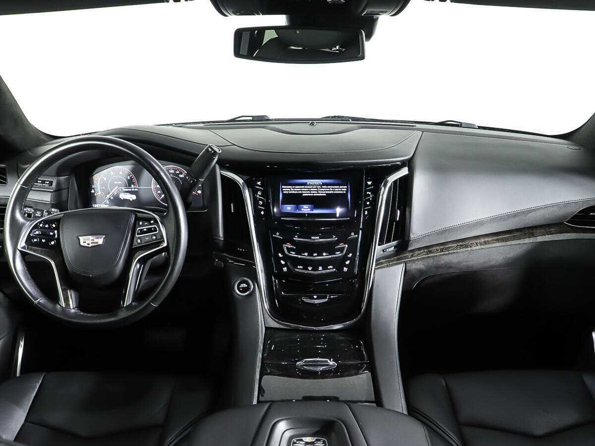 Купить Cadillac Escalade с пробегом. Фото: #10