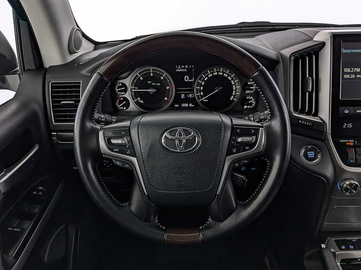 Купить Toyota Land Cruiser с пробегом. Фото: #20