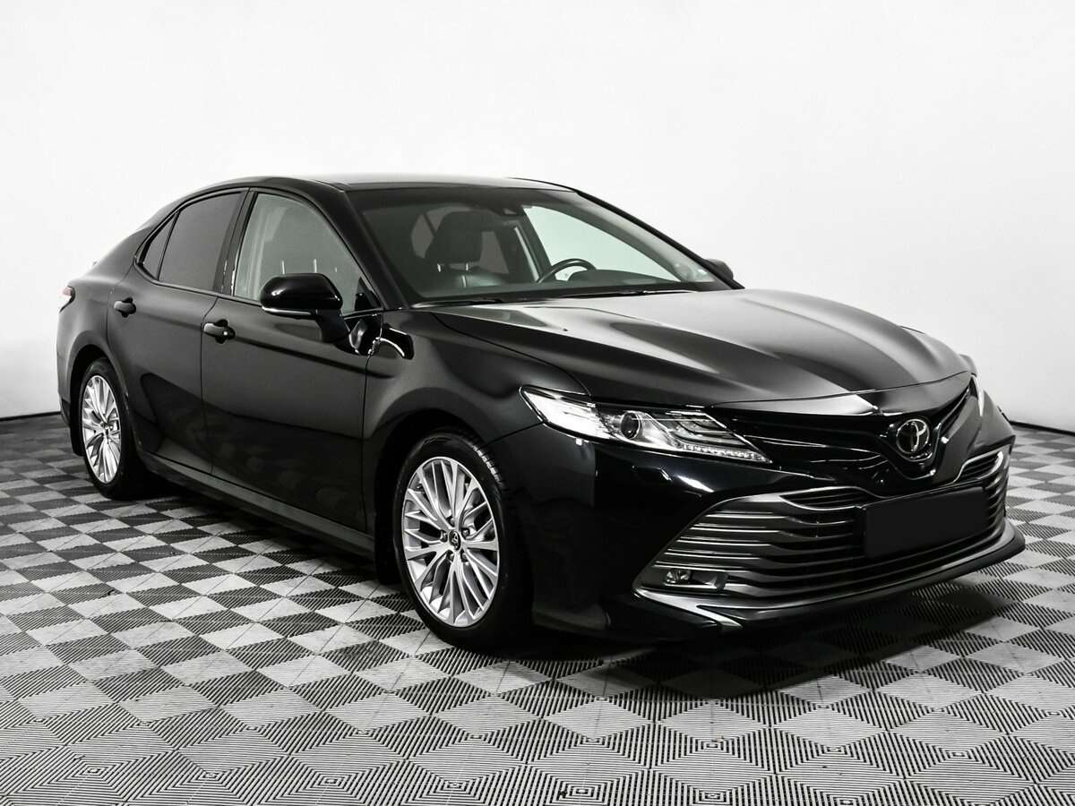 Купить Toyota Camry с пробегом. Фото: #2
