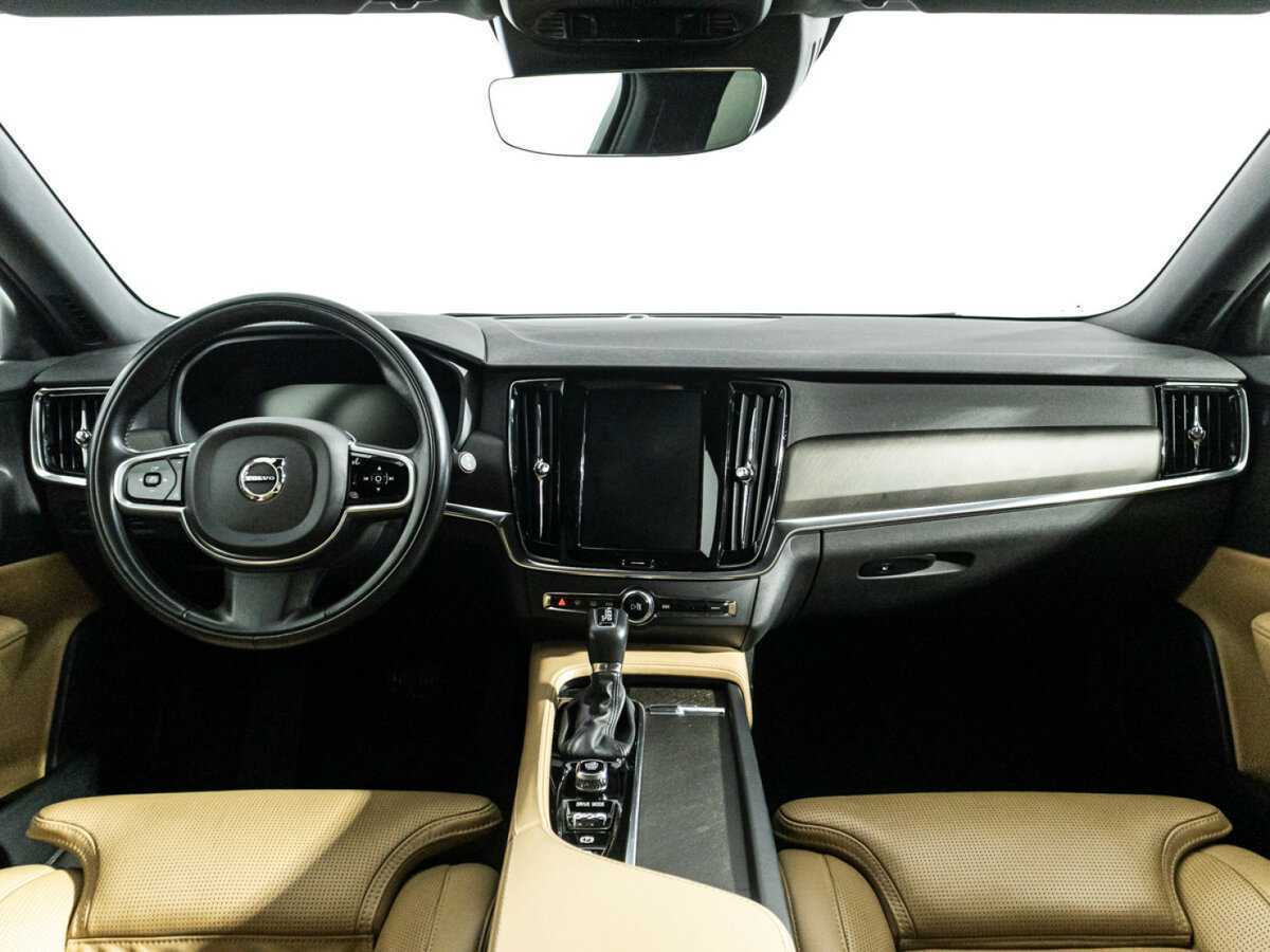 Купить Volvo V90 Cross Country с пробегом. Фото: #12