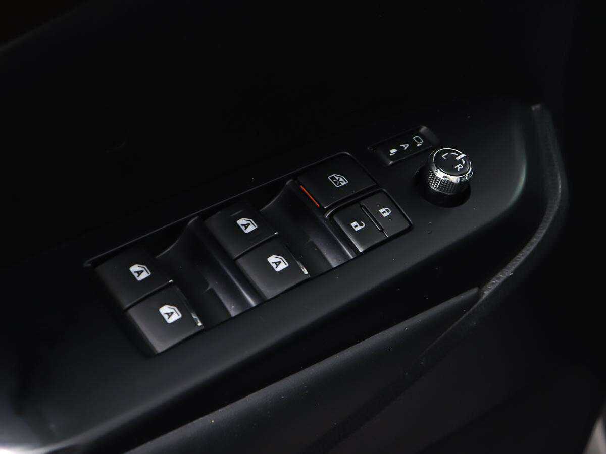 Купить Toyota Highlander с пробегом. Фото: #21