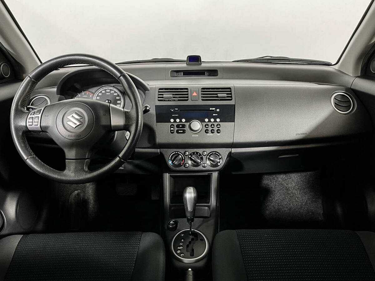 Купить Suzuki Swift с пробегом. Фото: #11