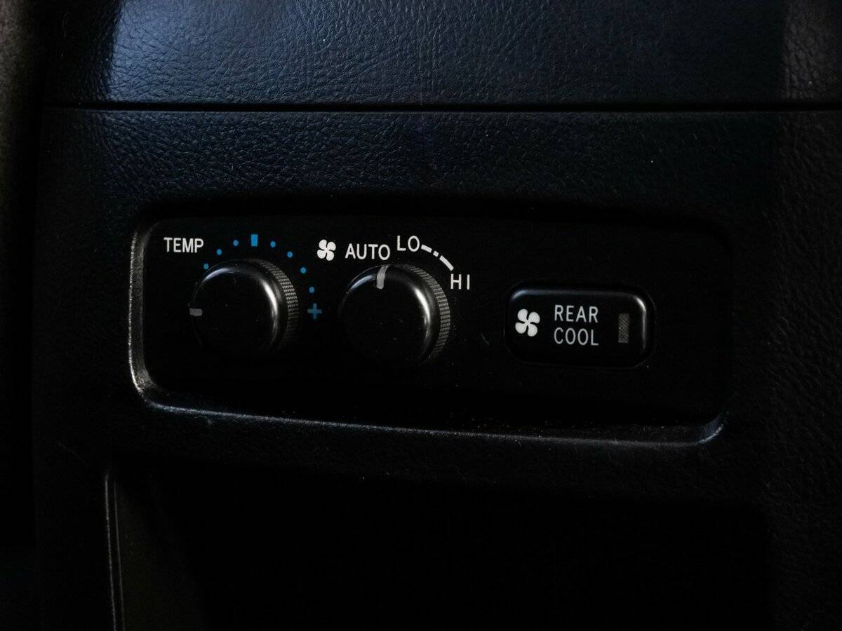 Купить Toyota Land Cruiser Prado с пробегом. Фото: #12