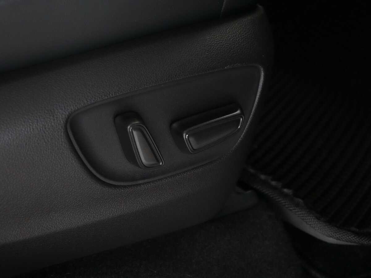 Купить Toyota Land Cruiser с пробегом. Фото: #14