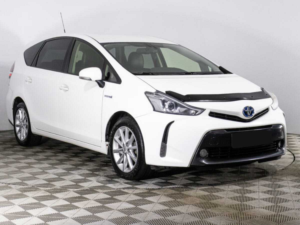 Купить Toyota Prius v (+) с пробегом. Фото: #2