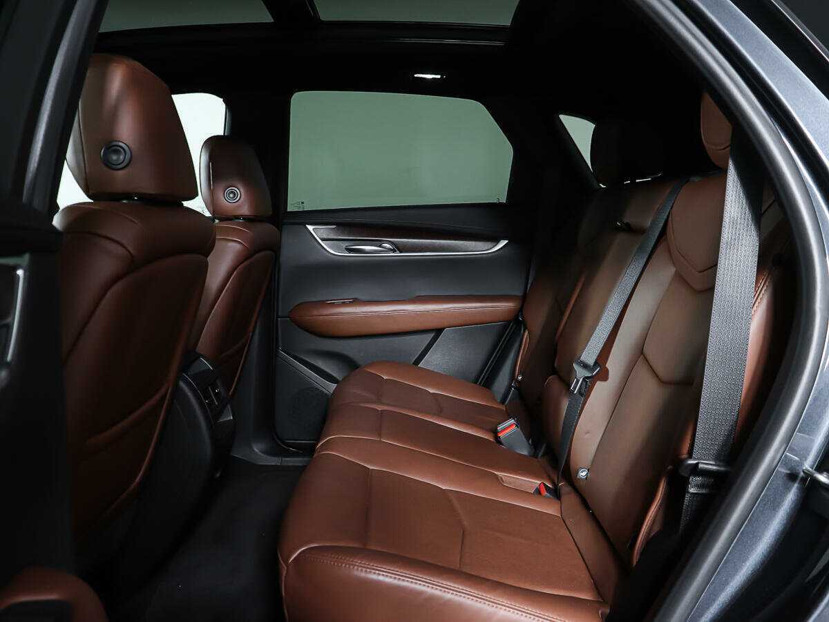 Купить Cadillac XT5 с пробегом. Фото: #6