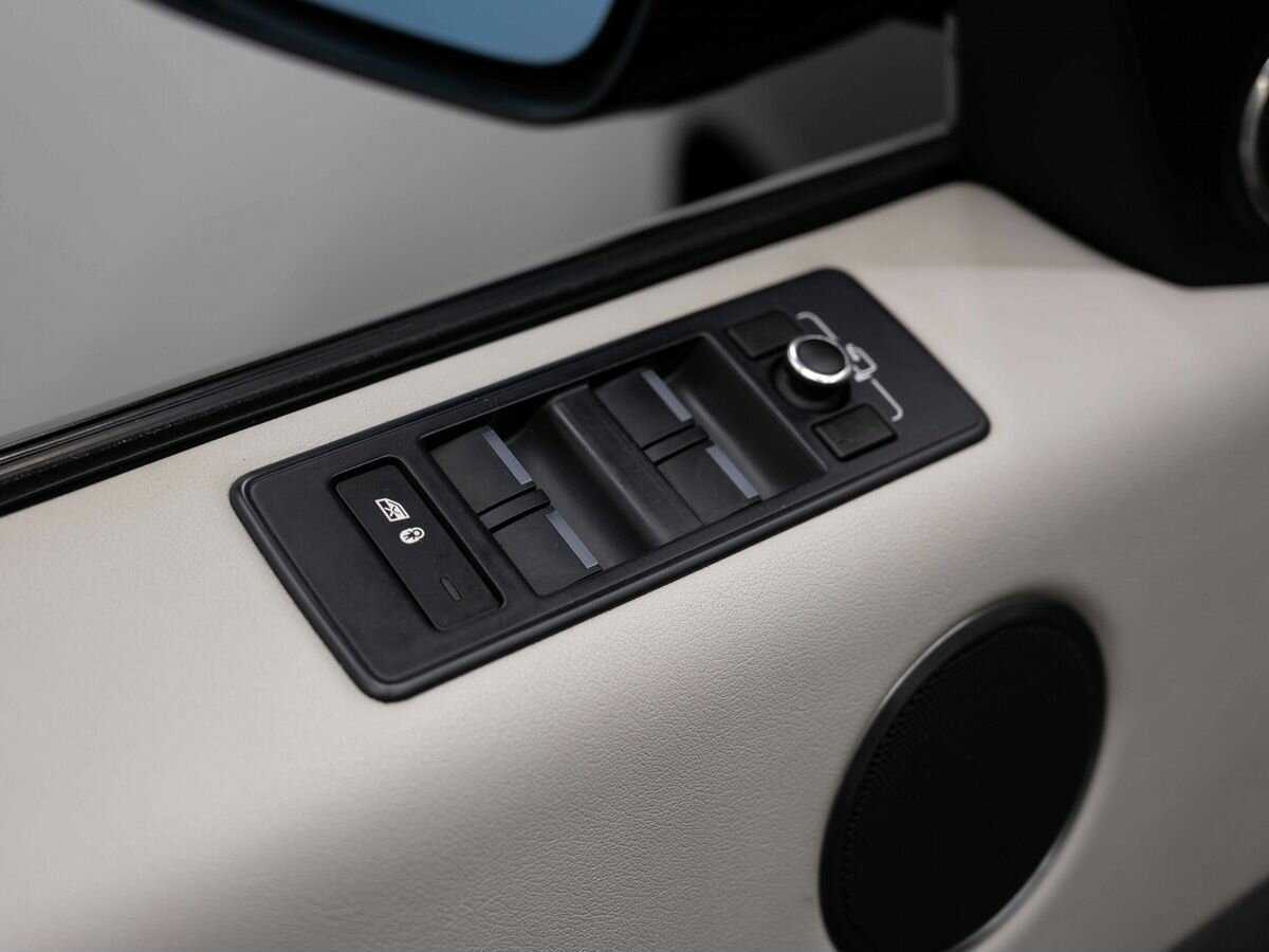 Купить Land Rover Range Rover Sport с пробегом. Фото: #18