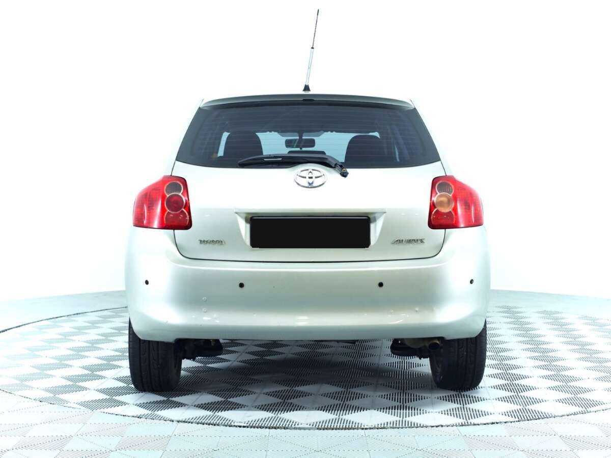 Купить Toyota Auris с пробегом. Фото: #5
