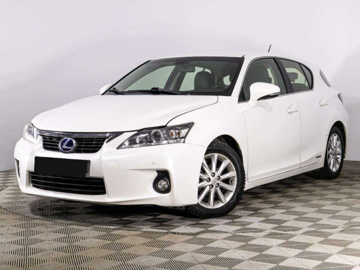 Купить Lexus CT с пробегом. Фото: #0