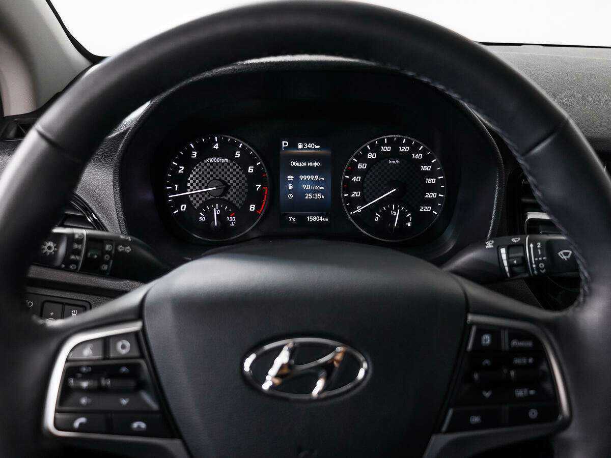 Купить Hyundai Solaris с пробегом. Фото: #15
