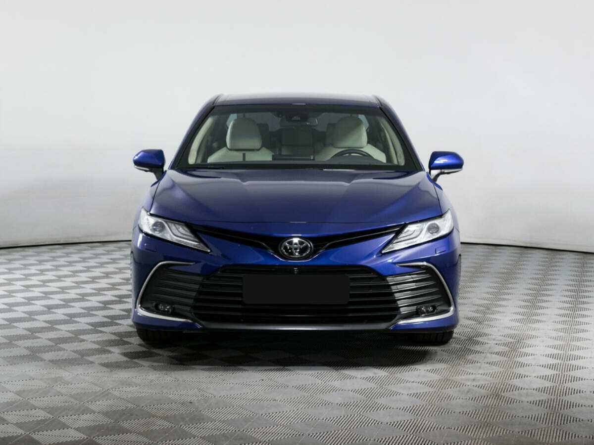 Купить Toyota Camry с пробегом. Фото: #1