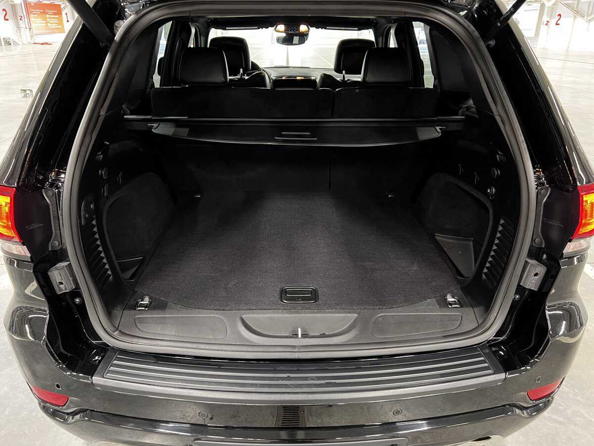 Купить Jeep Grand Cherokee с пробегом. Фото: #9