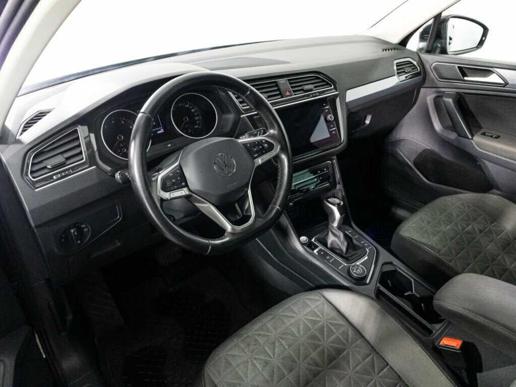 Купить Volkswagen Tiguan с пробегом. Фото: #10