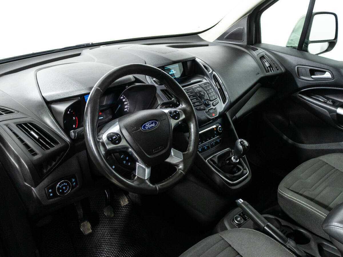 Купить Ford Tourneo Connect с пробегом. Фото: #10