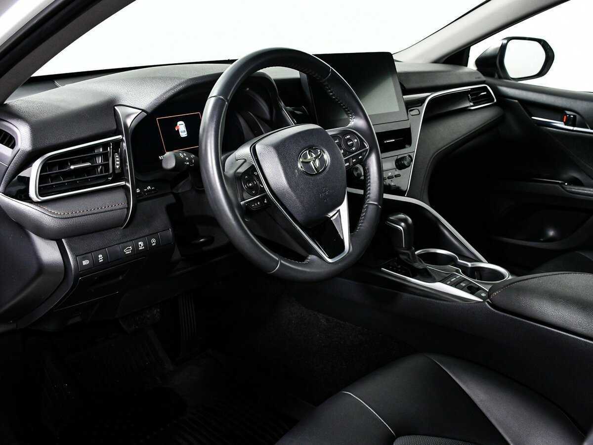 Купить Toyota Camry с пробегом. Фото: #9