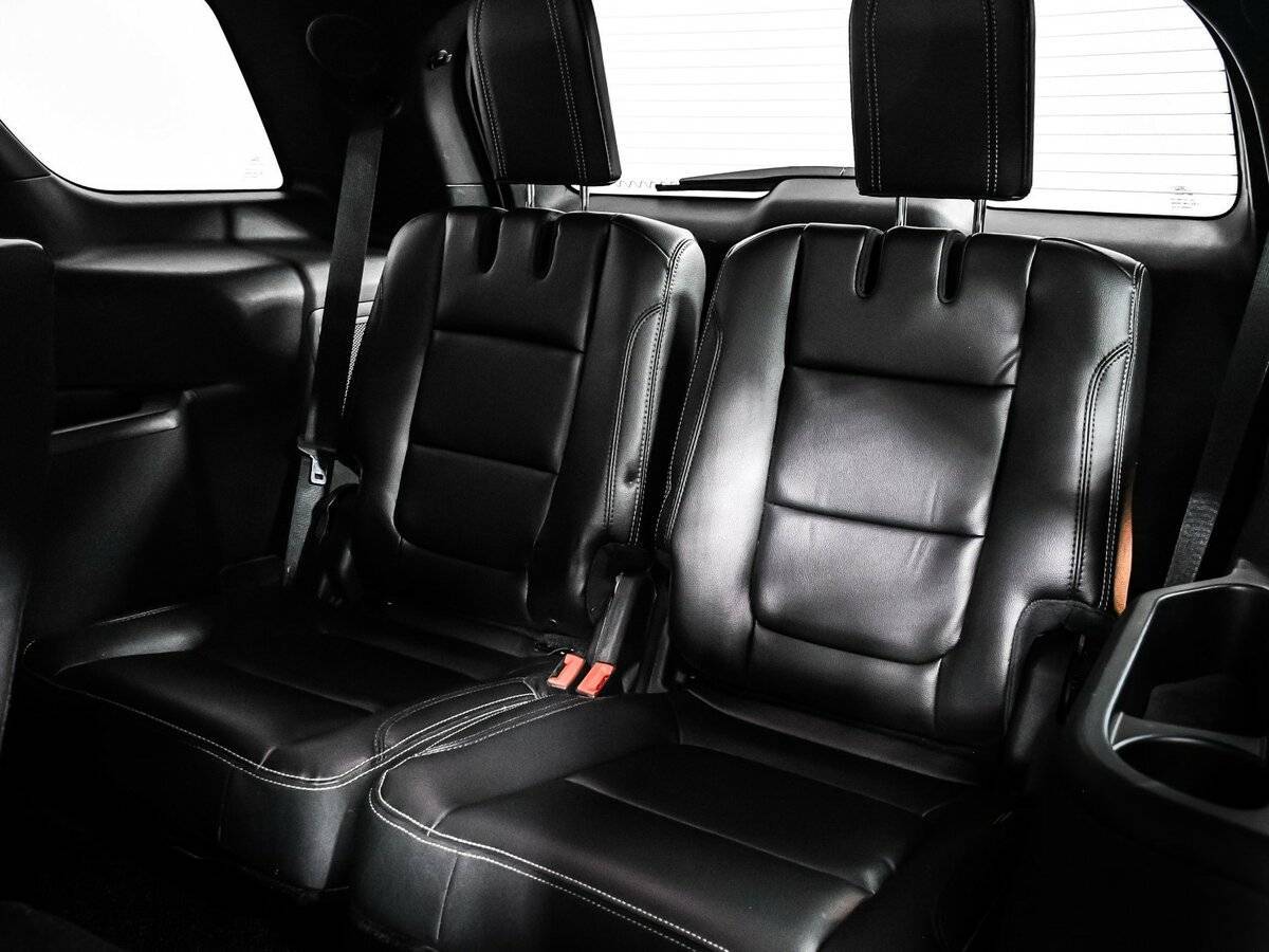 Купить Ford Explorer с пробегом. Фото: #12