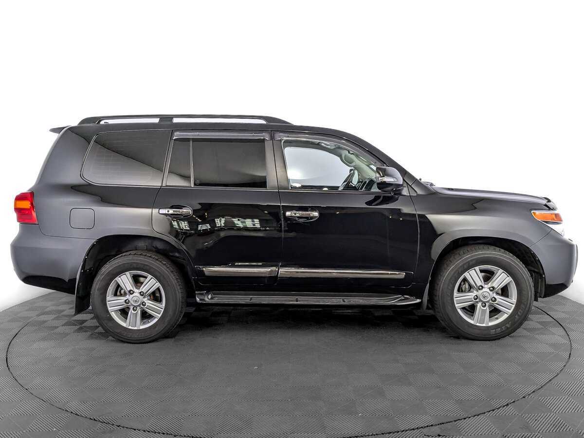Купить Toyota Land Cruiser с пробегом. Фото: #3