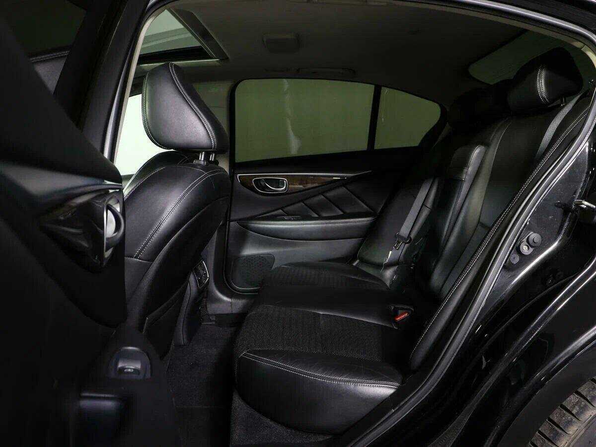 Купить Infiniti Q50 с пробегом. Фото: #9