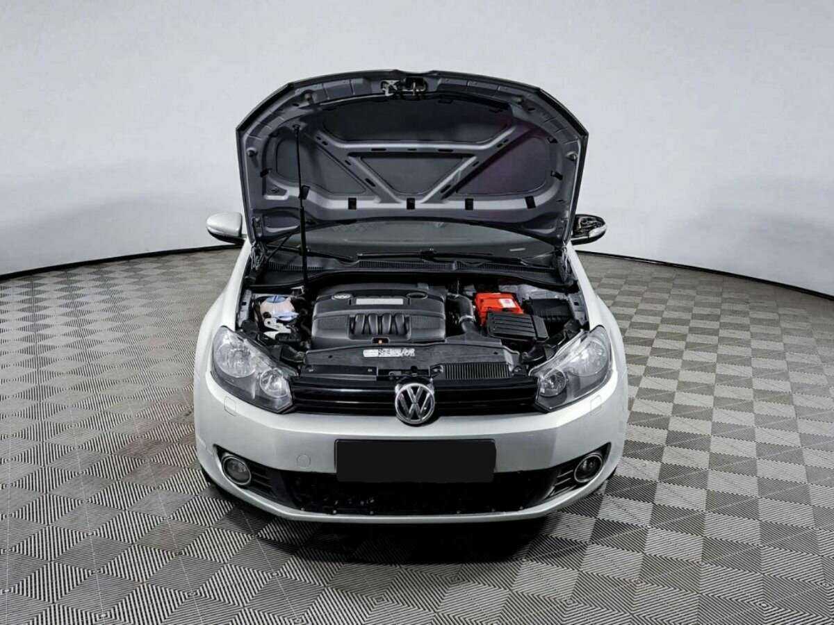 Купить Volkswagen Golf с пробегом. Фото: #8