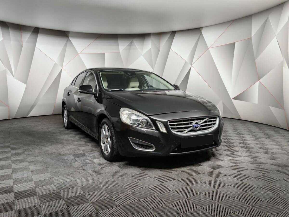 Купить Volvo S60 с пробегом. Фото: #2