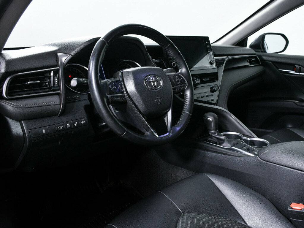 Купить Toyota Camry с пробегом. Фото: #12