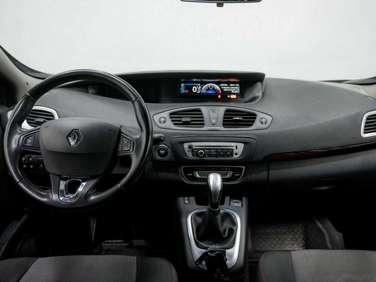 Купить Renault Scenic с пробегом. Фото: #8
