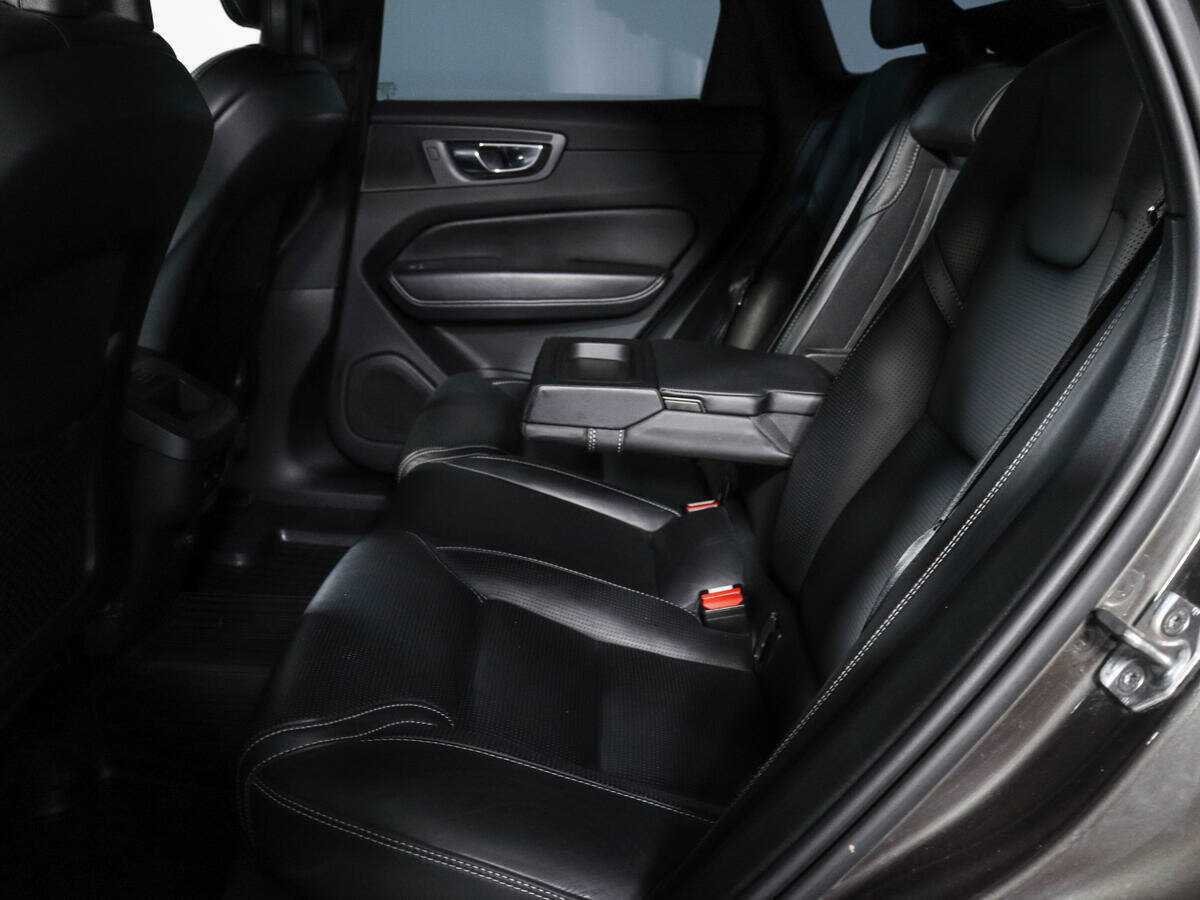 Купить Volvo XC60 с пробегом. Фото: #7