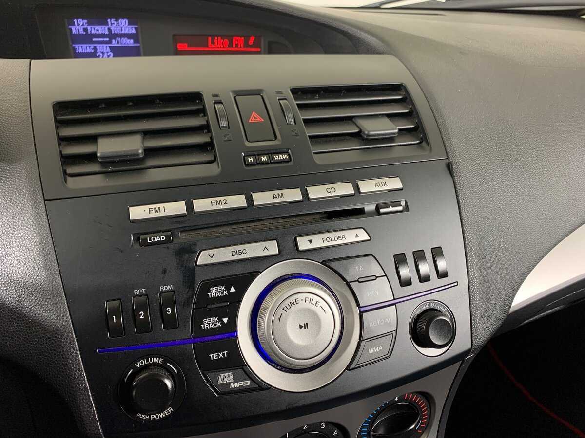 Купить Mazda 3 с пробегом. Фото: #15