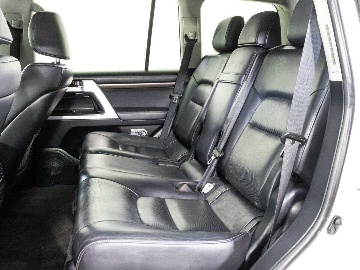 Купить Toyota Land Cruiser с пробегом. Фото: #9