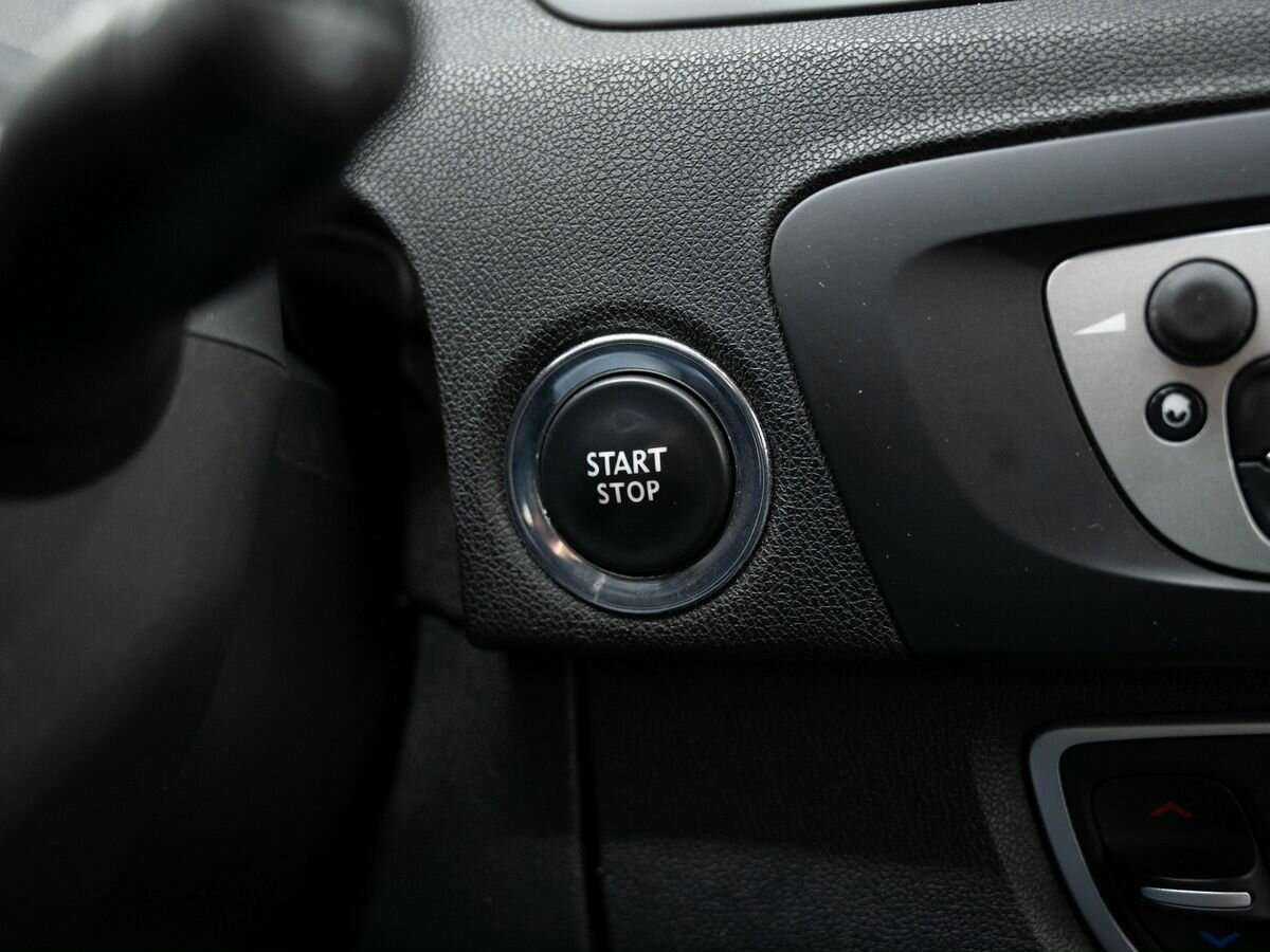 Купить Renault Scenic с пробегом. Фото: #17