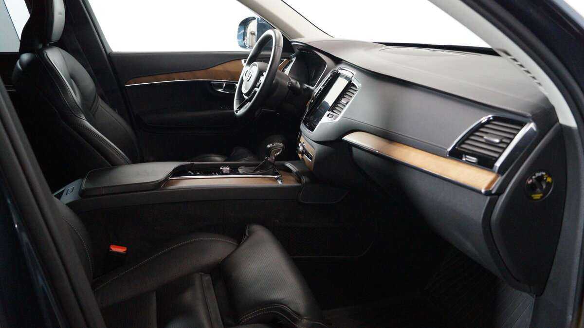 Купить Volvo XC90 с пробегом. Фото: #10