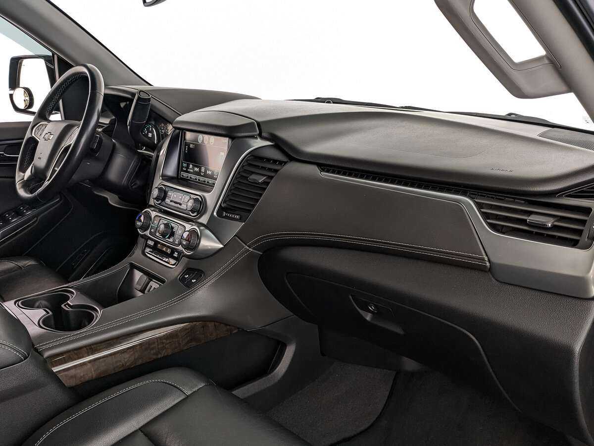 Купить Chevrolet Tahoe с пробегом. Фото: #11