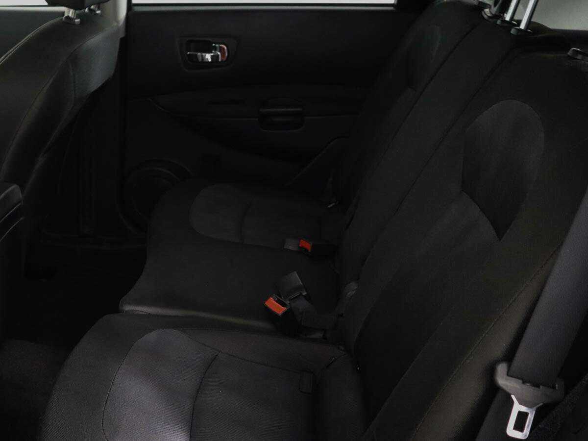 Купить Nissan Qashqai+2 с пробегом. Фото: #8