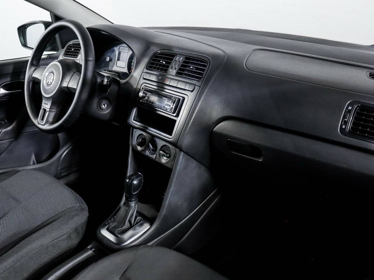Купить Volkswagen Polo с пробегом. Фото: #3