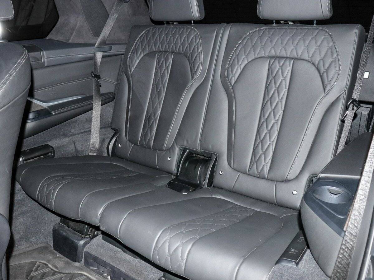 Купить BMW X7 с пробегом. Фото: #15
