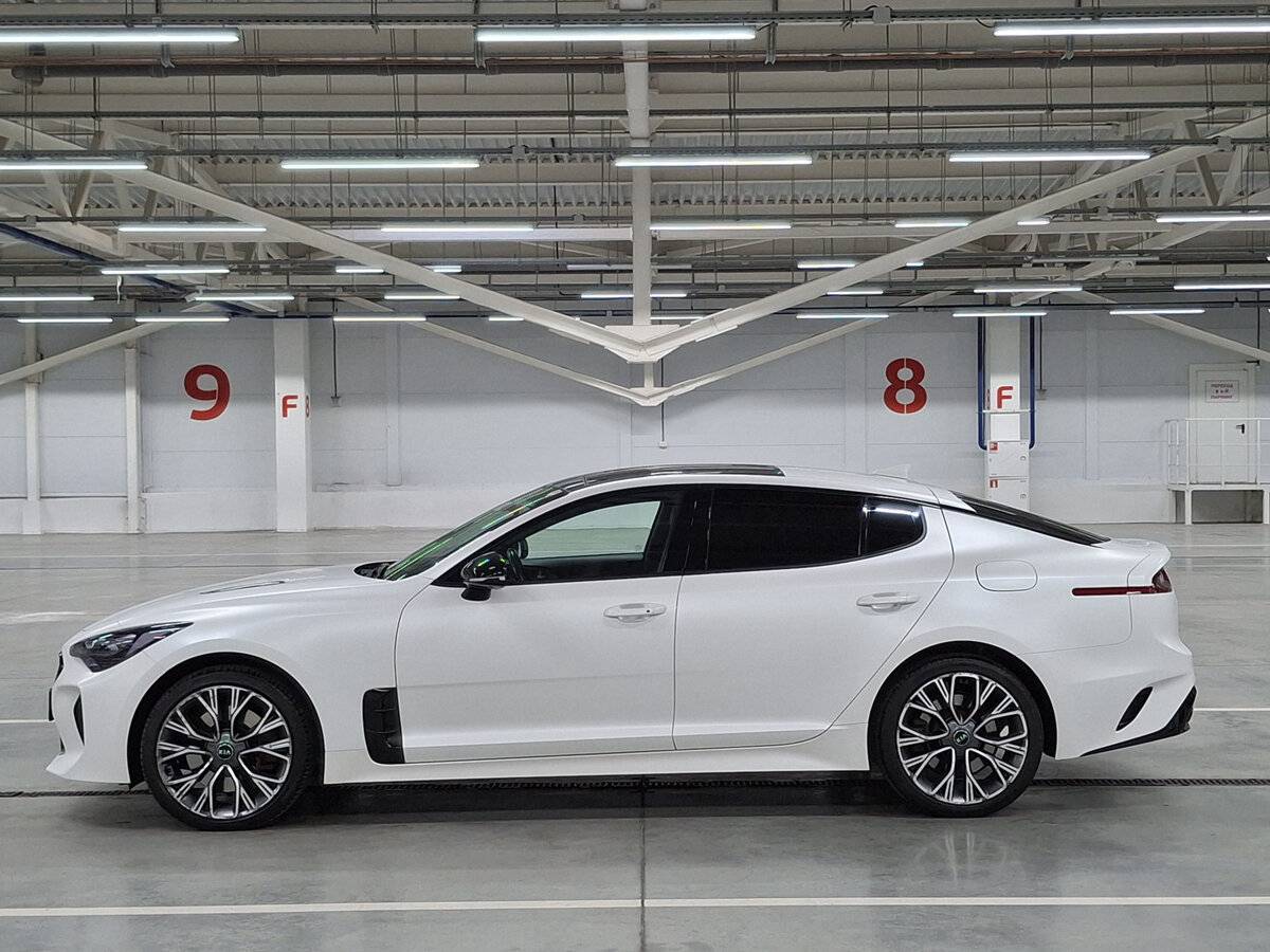 Купить Kia Stinger с пробегом. Фото: #7
