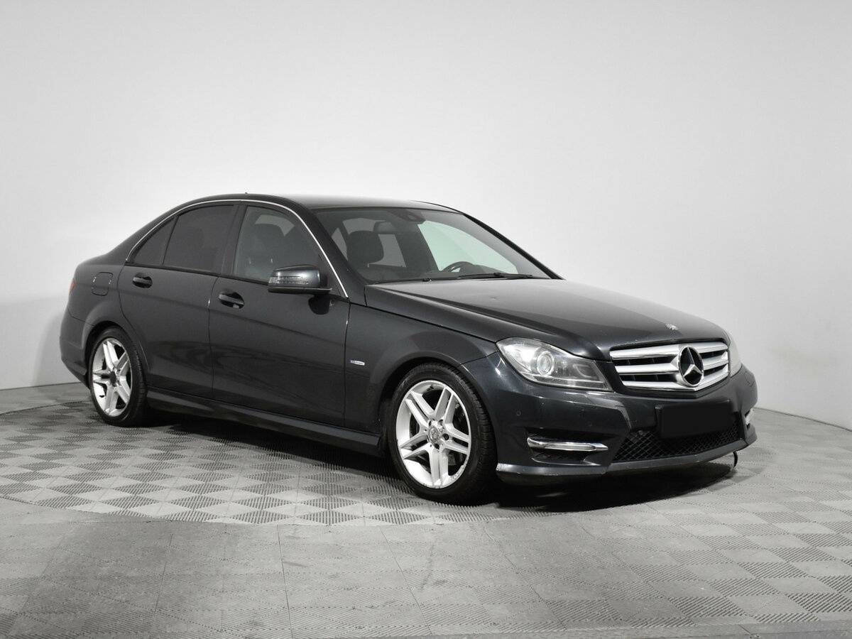 Купить Mercedes-Benz C-Класс с пробегом. Фото: #2