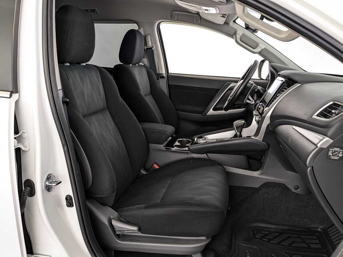 Купить Mitsubishi Pajero Sport с пробегом. Фото: #19