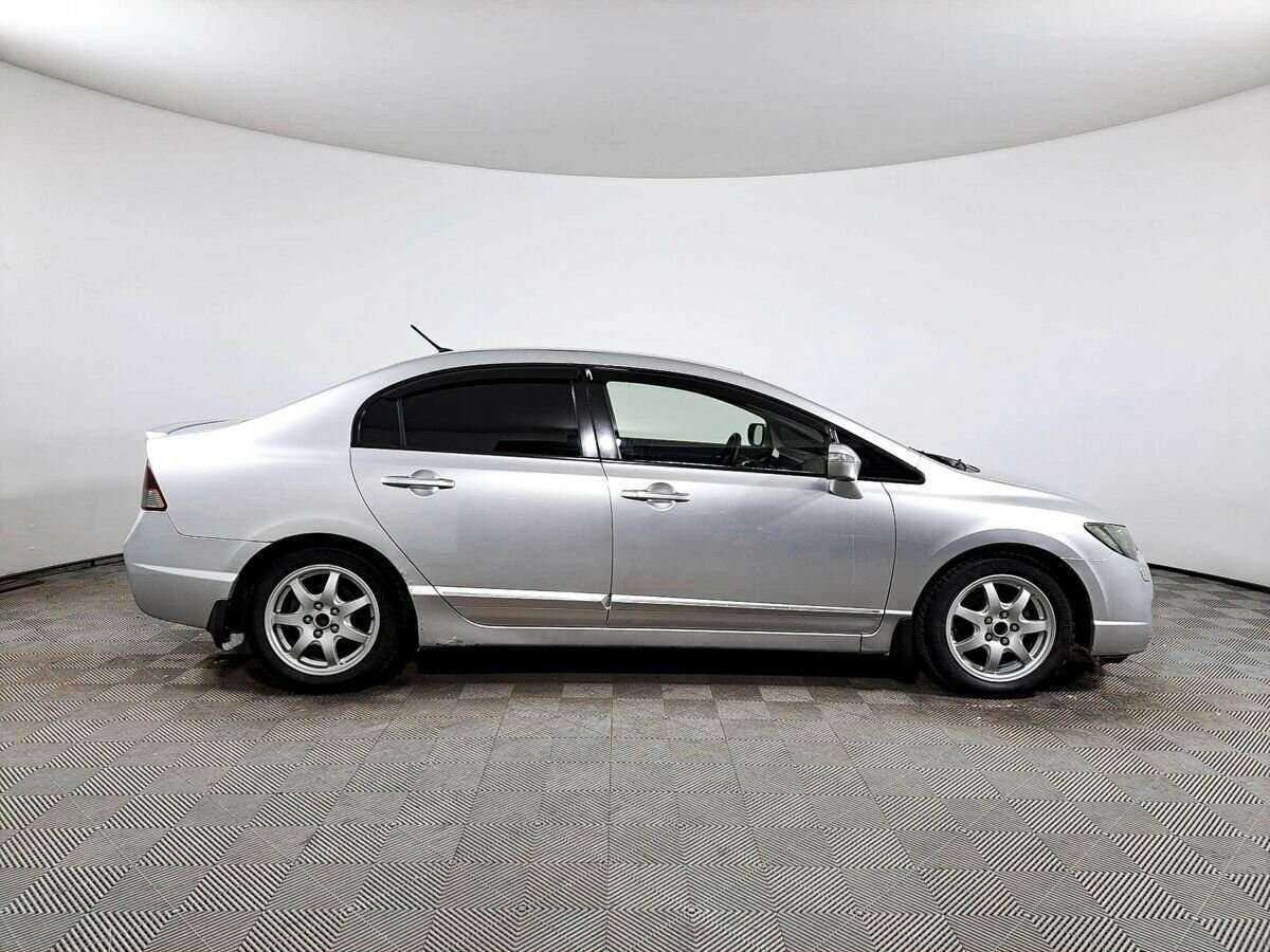 Купить Honda Civic с пробегом. Фото: #3