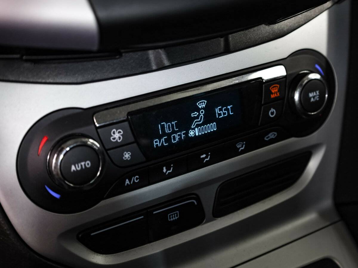 Купить Ford Focus с пробегом. Фото: #15