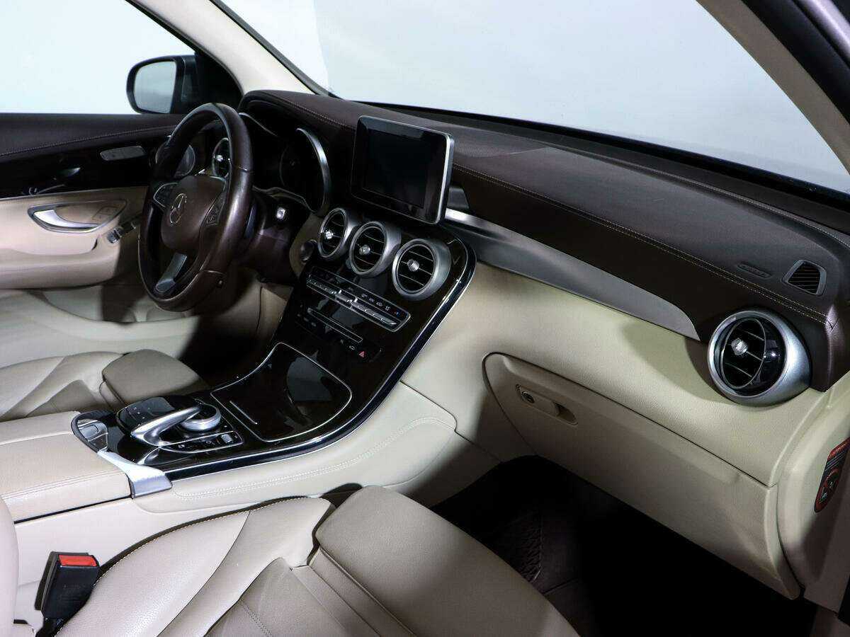 Купить Mercedes-Benz GLC с пробегом. Фото: #6