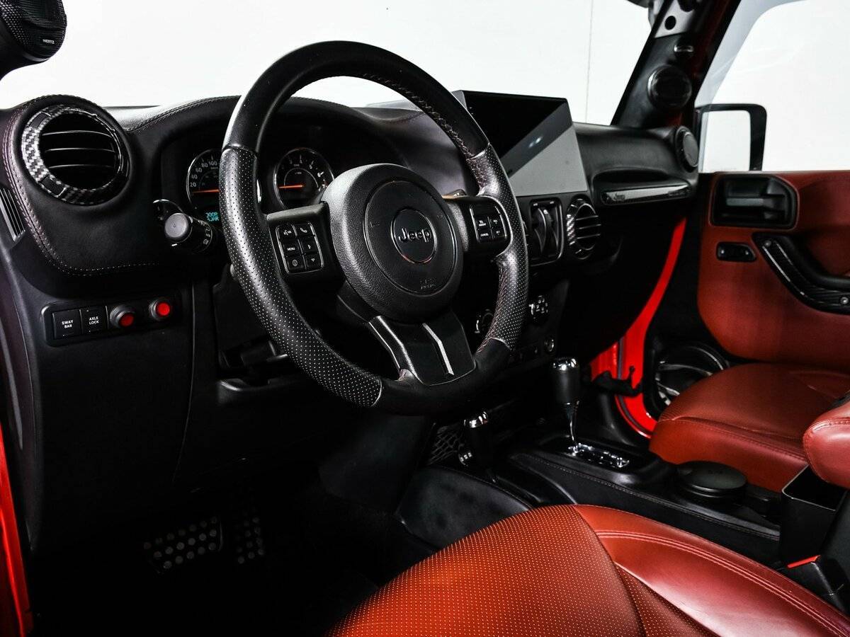 Купить Jeep Wrangler с пробегом. Фото: #11